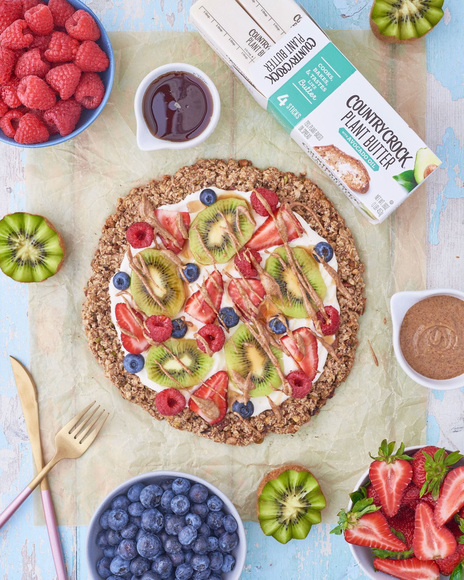 recipe image Vegan Fruit & Oat Breakfast Pizza