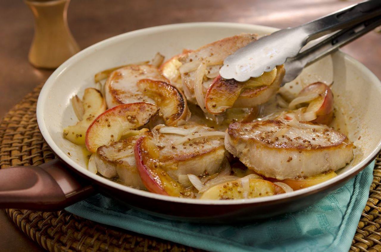 recipe image Skillet Apple Pork Chops