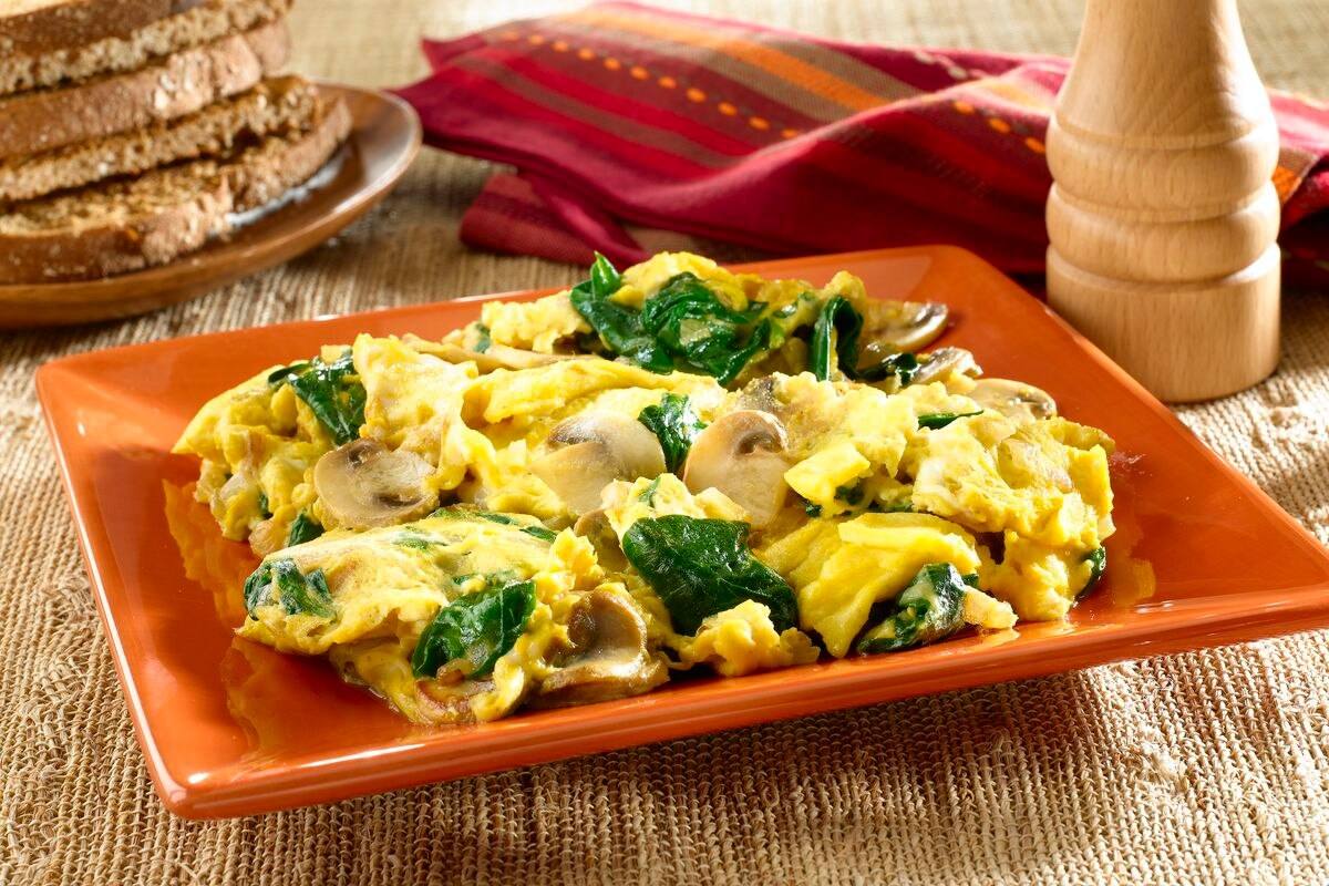 Spinach Mushroom Scramble