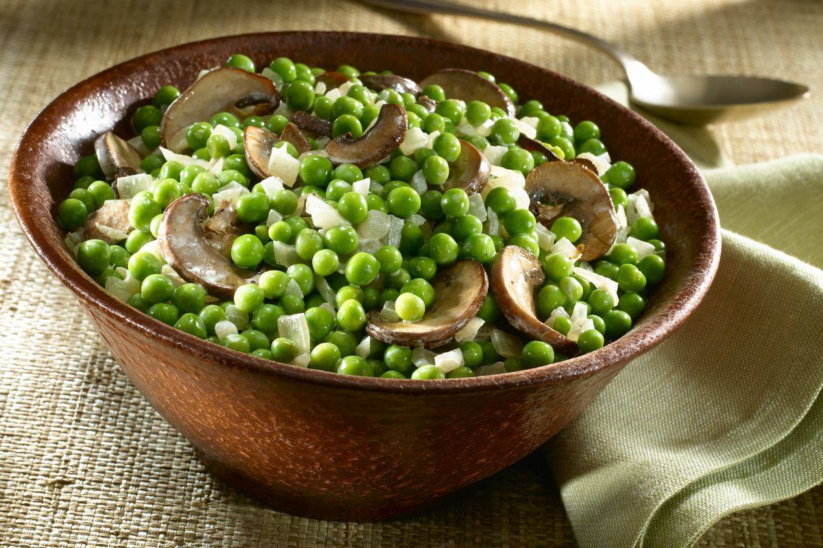 recipe image Stroganoff-Style Peas & Mushrooms