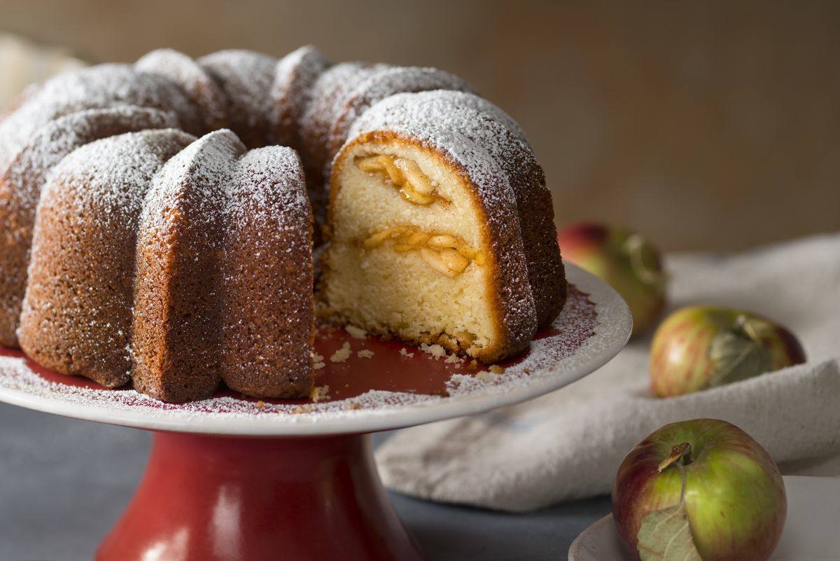 recipe image Easy Apple Cake Recipe