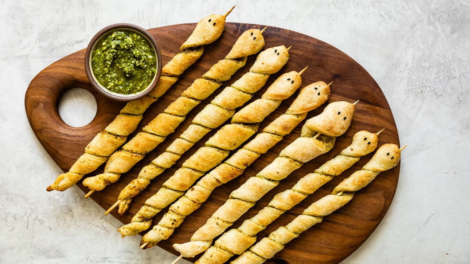 recipe image Slithering Snake Breadstick