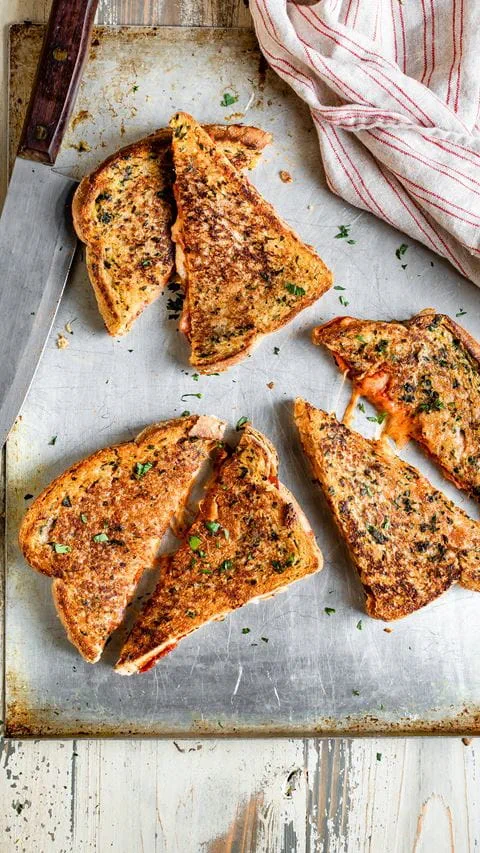 recipe image Pizza Grilled Cheese