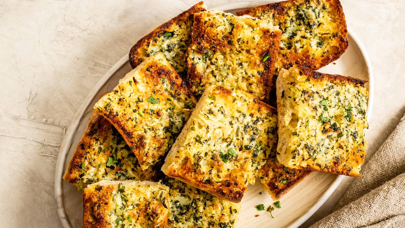 recipe image The Ultimate Garlic Bread