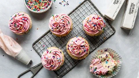 recipe image Confetti Birthday Cake Cupcakes
