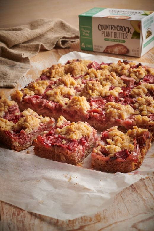 recipe image Strawberry Rhubarb Cookie Bars