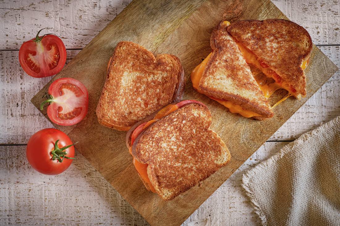 Grilled Cheese & Tomato Sandwiches