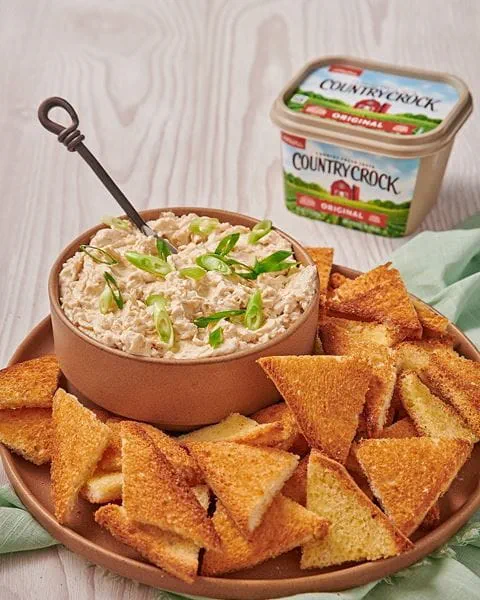 recipe image Caramelized Onion Dip with Buttery Toast Points