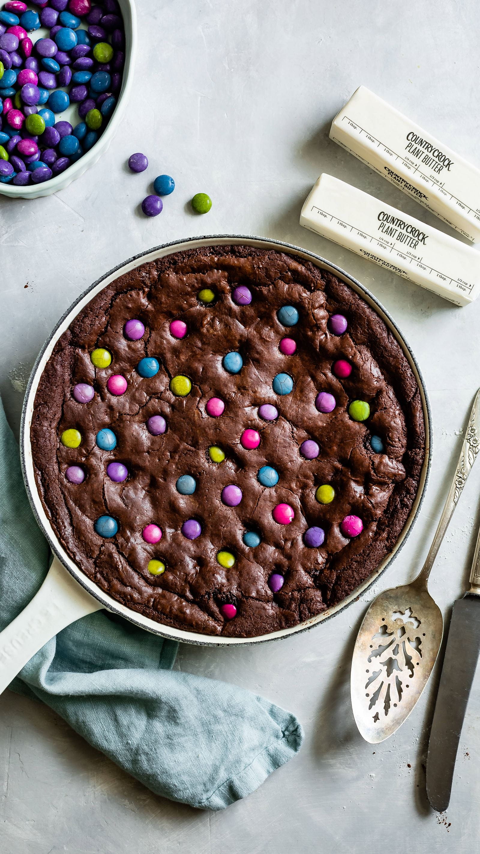 recipe image Dotty Chocolate Skillet Cookie