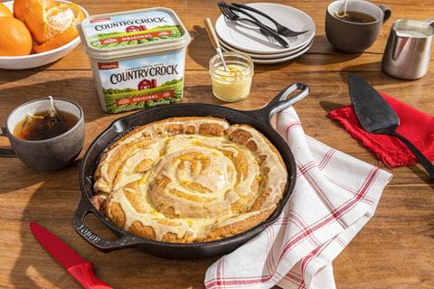 recipe image Shareable Orange-Cinnamon Roll