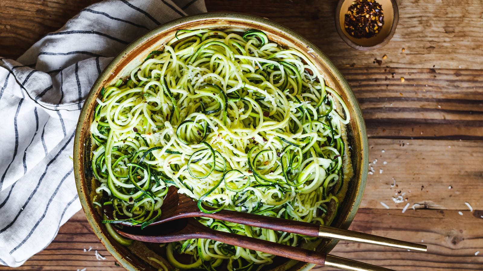 recipe image Garlic Parmesan Zucchini Noodles