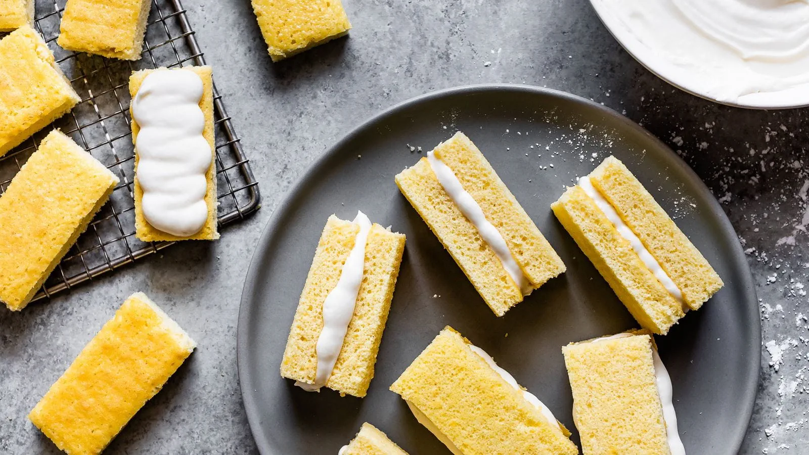 recipe image Creamy Sponge Cakes