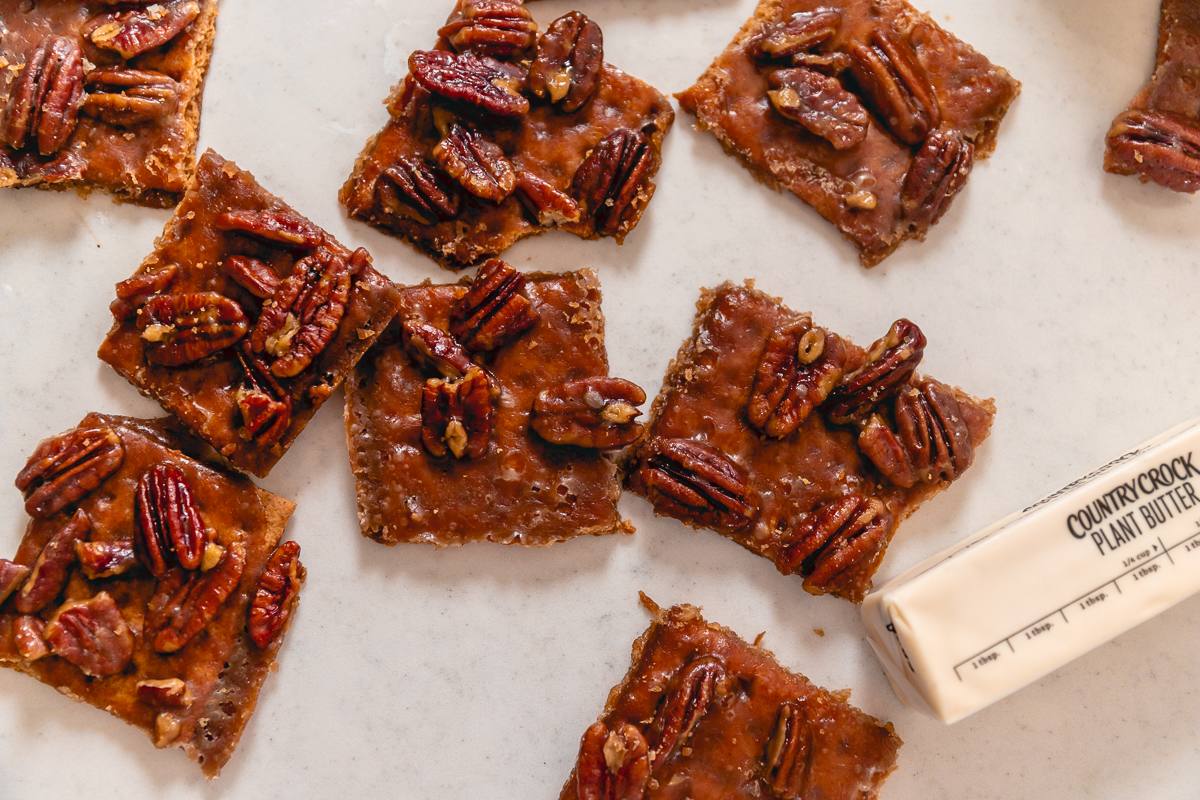 Festive 5 Ingredient Pecan Pie Bark
