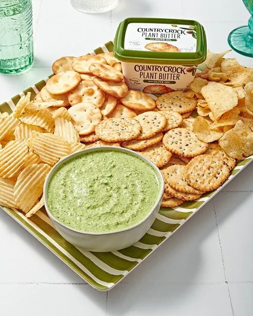 recipe image Creamy Herb and Garlic Cashew Dip