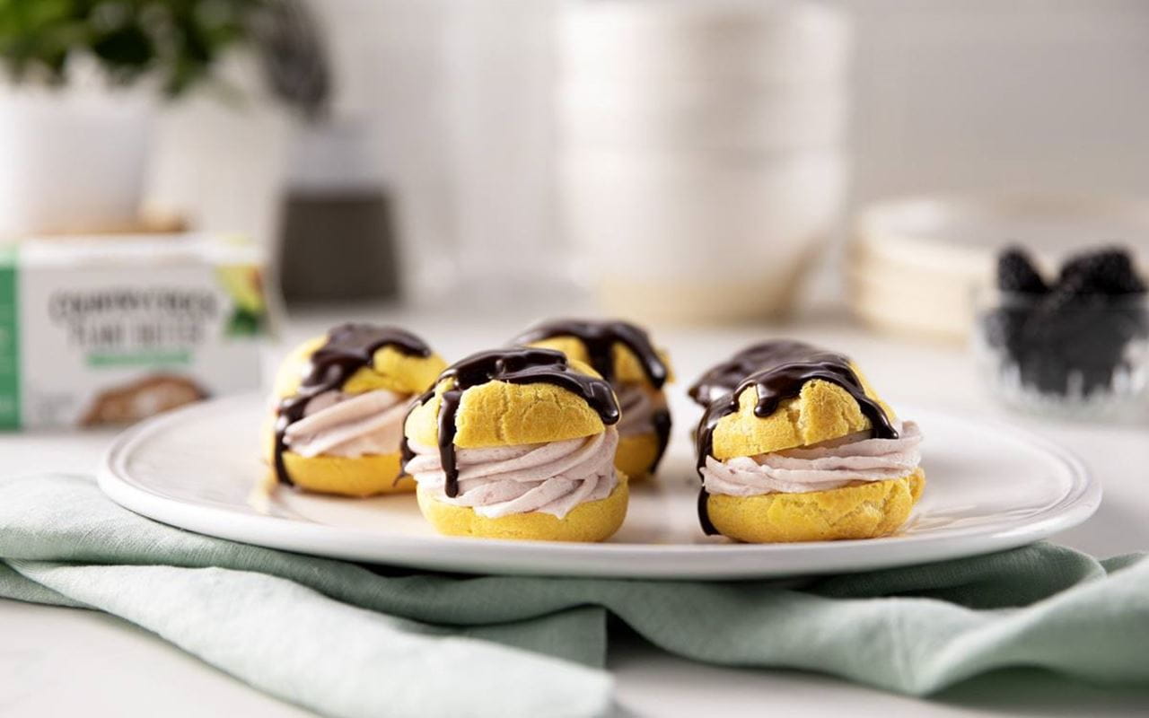 recipe image Blackberry Profiteroles