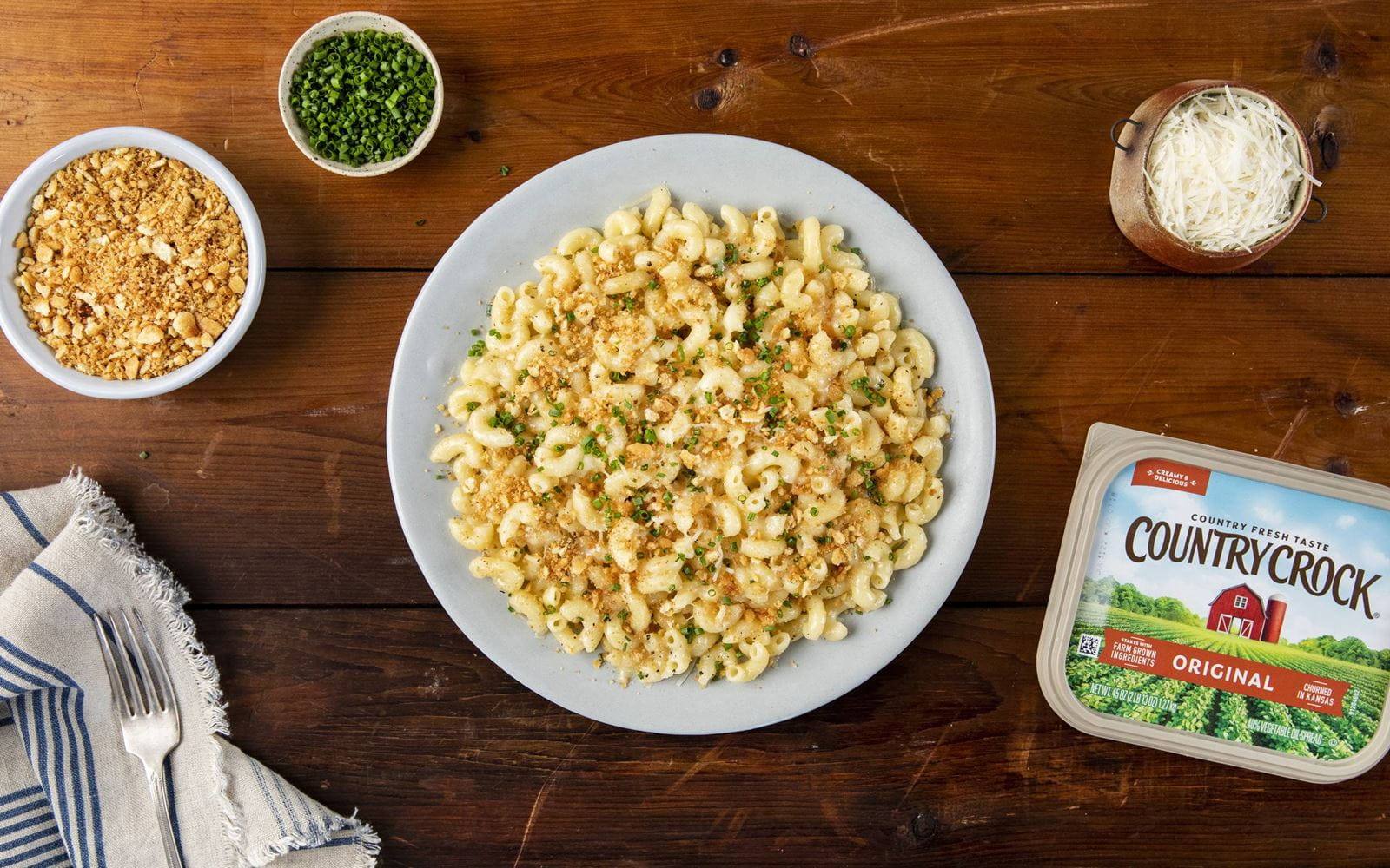recipe image Macaroni aux miettes de craquelins au fromage